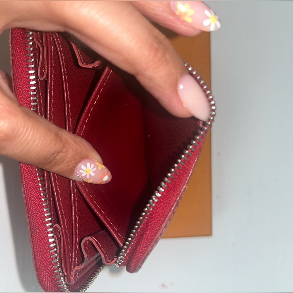 Louis Vuitton Red Epi Compact Zippy Wallet (COA included) - Picture 7 of 16